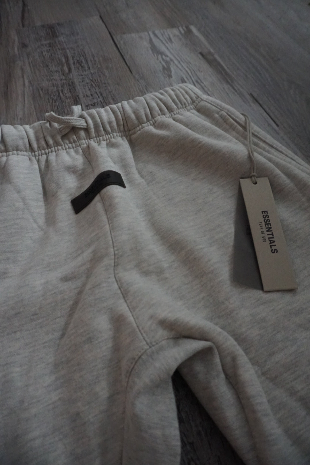 Fear of God Essentials Relaxed Sweatpants 'Light Oatmeal'