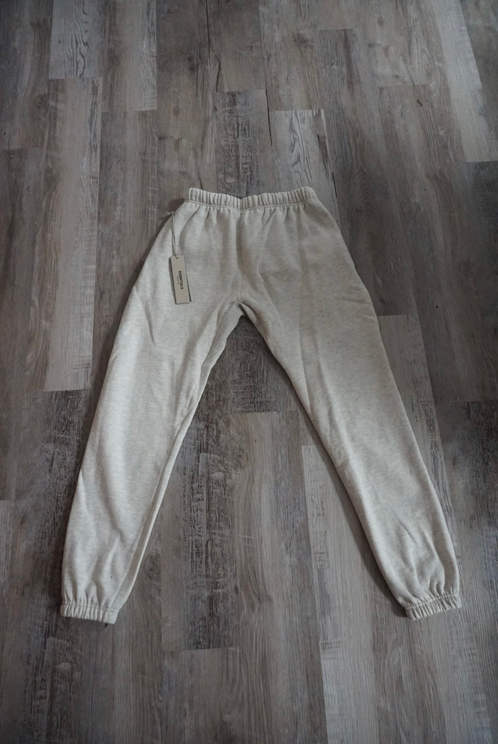 Fear of God Essentials Relaxed Sweatpants 'Light Oatmeal'
