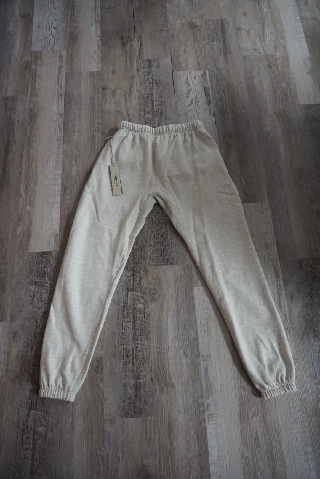 Fear of God Essentials Relaxed Sweatpants 'Light Oatmeal'